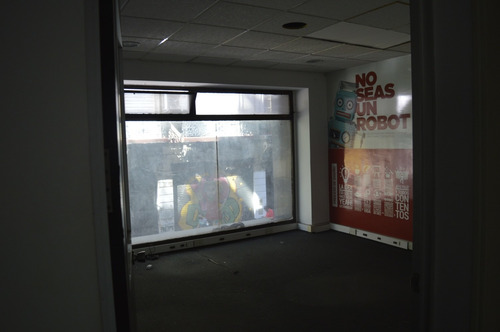 Alquilo Local En La Zona De Congreso 3 Plantas 324 M²