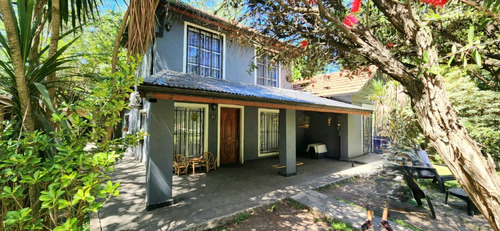 Casa Quinta En Barrio Parque Alvear