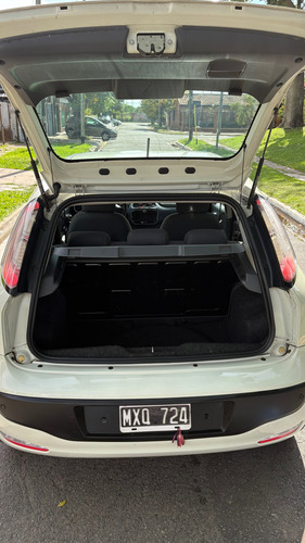 Fiat Punto 1.4 Attractive C/radio Integrada