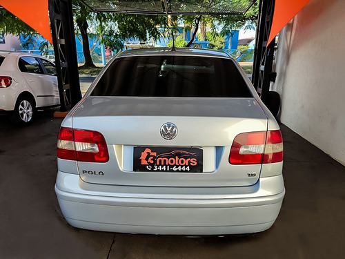 Imagem 11 de 12 de Volkswagen Polo Sedan 1.6 Mi Evidence 8v 2005