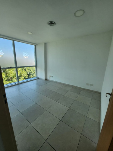 Oficinas 74 Mt2 En Complejo Florida Office