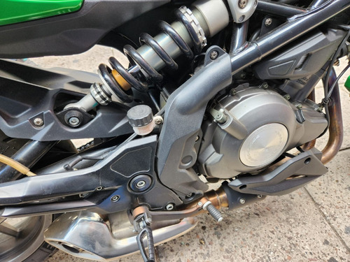 Imagen 7 de 16 de Benelli Tnt 300 /2017/ 29.000 Km.