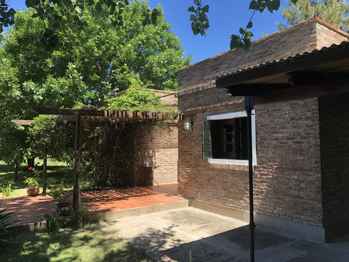 Venta Casa En Loteo, Terreno En Baigorria.