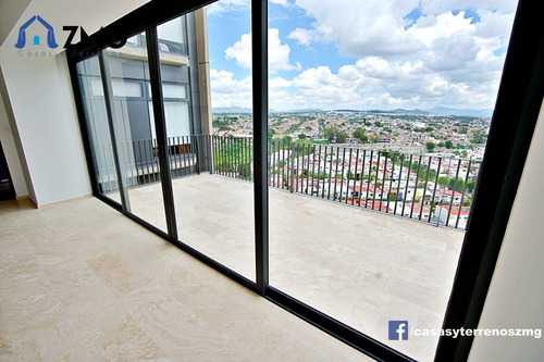 Imagen 17 de 30 de Departamento En Zentral Con Amplia Terraza Propia, Vista And