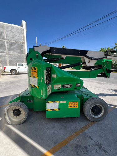 Brazo Articulado 40 Pies JLG Modelo E400a
