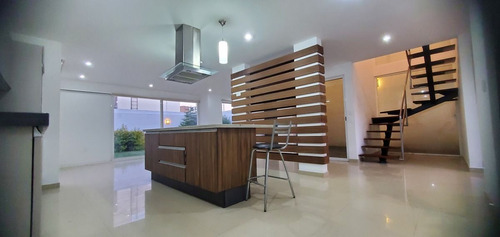 *venta O Renta Casa El Refugio* 3 Recs Con Baño C/u + Estudio Y Jardin