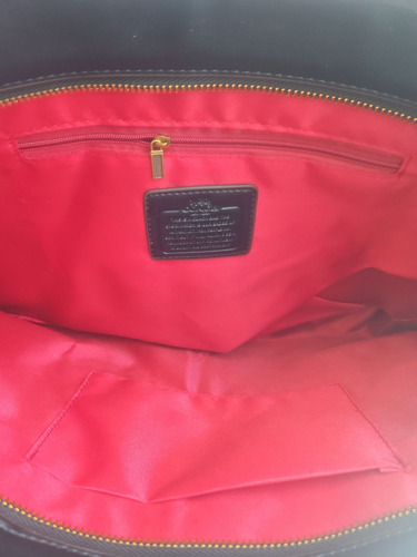 Bolsa De Dama Totebag Con Monedero Negra Lisa Oro