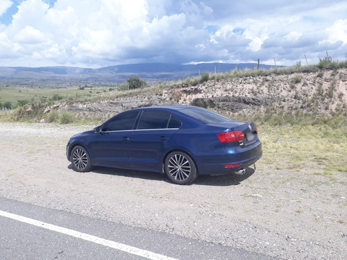 Volkswagen Vento 2.5 Luxury 170cv Tiptronic 2011