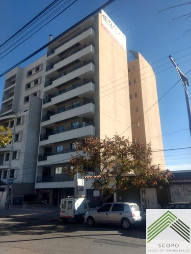 Imagen 1 de 10 de Vendo Dpto 2 Dor C/cochera - Calle Dean Funes Al 1243