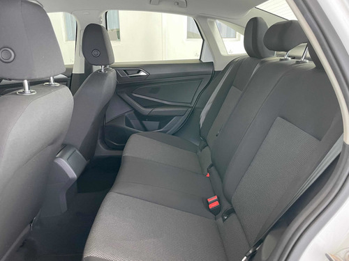 Imagen 8 de 15 de Volkswagen Jetta Trendline 1.4 Tip 2020