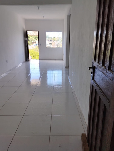 Duas Casas, Totalmete Independentes, Uma Sobreposta À Outra, Cada Uma Com 66m², Terreno Com Espaço Para Mais Construções, Terreno Com Rgi,
