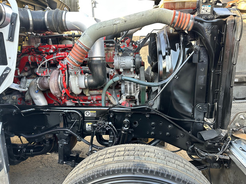 2016 Kenworth W900 Studio Sleeper Motor Cummins Isx15