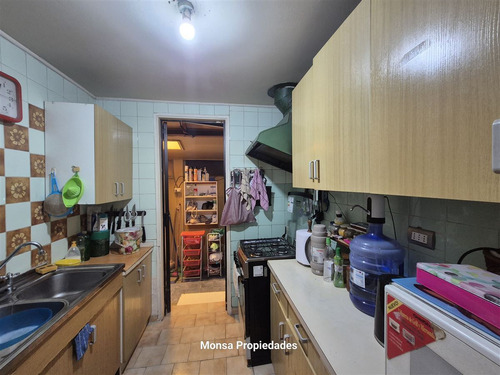 Casa En Venta De 3 Dorm. 1 Baño Con Amplio Patio En Macul