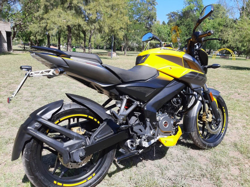 Imagen 2 de 10 de Bajaj Rouser 200 Ns