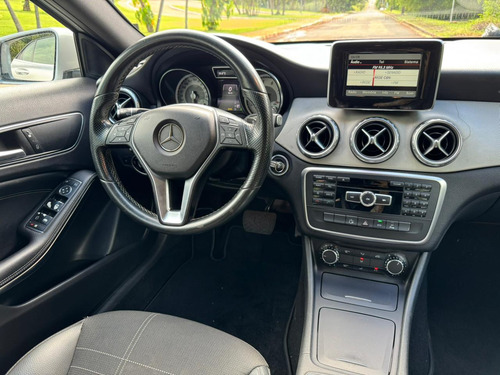 Mercedes-Benz Classe GLA 1.6 Advance Turbo 5p