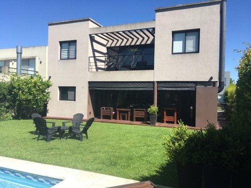 Casa En Venta En Altos De Hudson