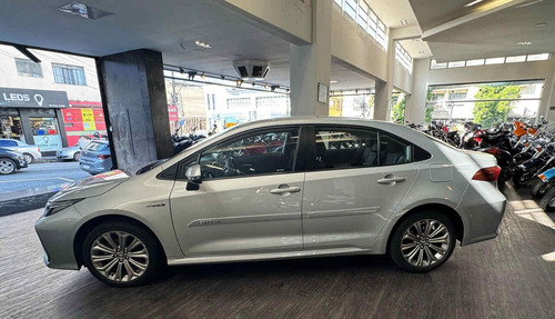 Toyota Corolla 1.8 Altis Hybrid Flex Aut. 4p Hibrido Flex