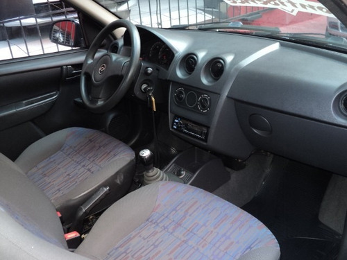 Chevrolet Celta 1.0 Life 3p 2010 64000 Km $14490,00