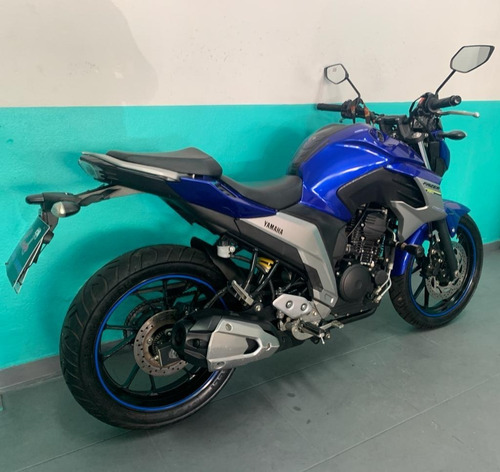 Imagem 9 de 11 de Yamaha Fazer 250 Abs