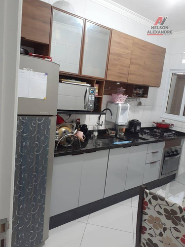 Imagem 4 de 12 de Sobrado Com 2 Dormitórios À Venda, 67 M² Por R$ 300.000,00 - Jardim Veloso - Osasco/sp - So0031