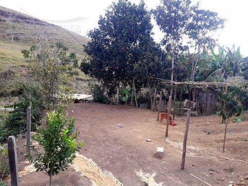Imagem 10 de 15 de Casa Em Coqueiros - Paty Do Alferes - 2391