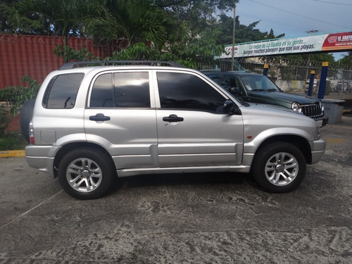 Imagen 8 de 14 de Chevrolet Grand Vitara 4x2