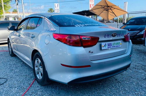 Imagen 5 de 10 de Kia K5 2016