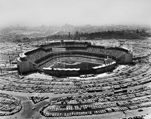 Los Angeles Stadium 1962 Nchavez Ravine The Dodgers Stadium