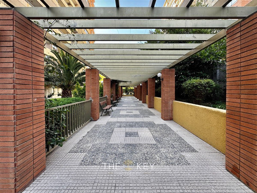Depto En Venta 2d, 2b Y Terraza - Colón, Las Condes