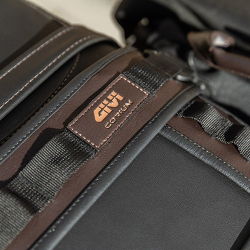Banda De Sillin Givi Para Montar Alforja Crm102ycrm106 Color Negro