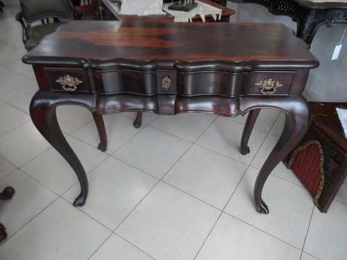 Aparador - Console Antigo Em Jacarandá Maciço. (Usado)