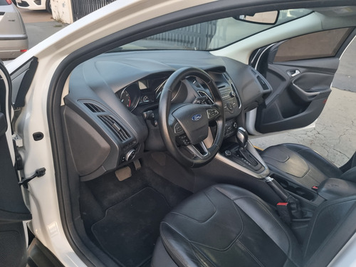 Ford Focus 2.0 Titanium Flex Powershift 5p
