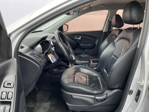 Hyundai TUCSON IX-35 2.0l 164 hp 4x2