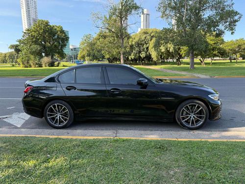 BMW Serie 3 3.0 330i Sedan Sport Line 252cv