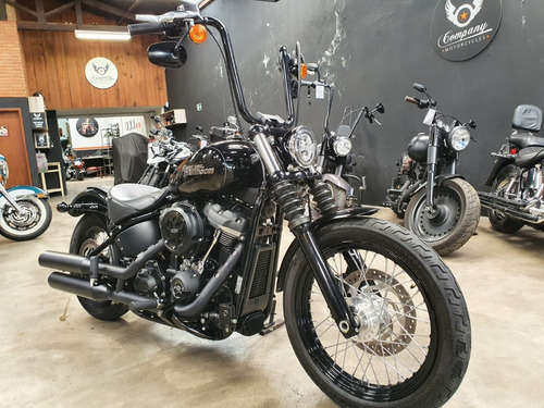 Imagem 1 de 10 de Harley Davidson Softail Street Bob  2018