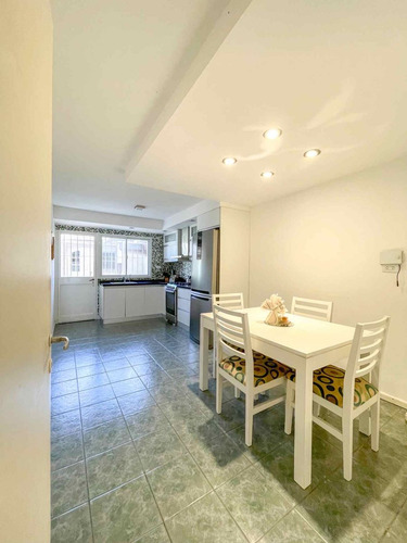 Casa En Venta En Pergamino Con Patio Y Cochera