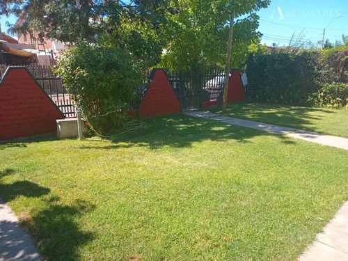 Casa En Venta De 5 Dorm. En Marchigüe