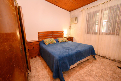 Remax Vende Casa De Dos Dormitorios En Santo Tomé!