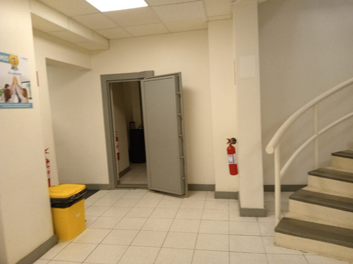 Vrp Arriendo Estupendo Local Comercial Sector Poniente 160uf