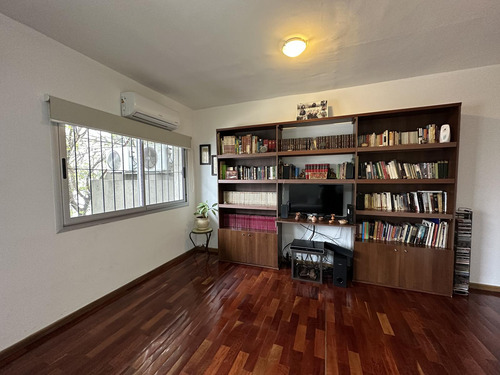 Ph En Venta - Villa Urquiza - Tipo Triplex - 4 Ambientes - Cochera Y Baulera