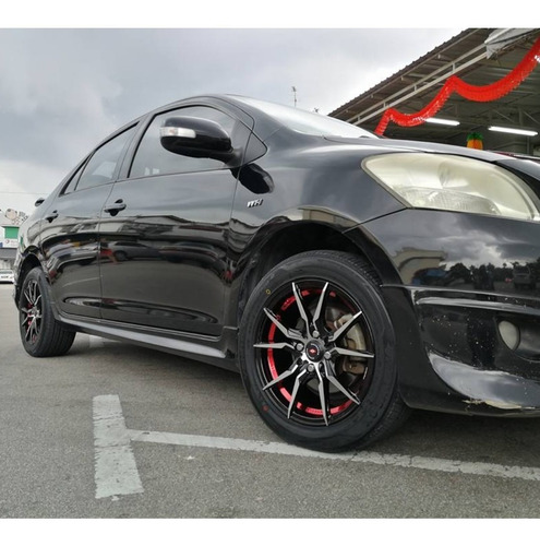 Rines 15 4/100 Yaris Aveo Beat March Rio Tsuru Filo Rojo Color Negro