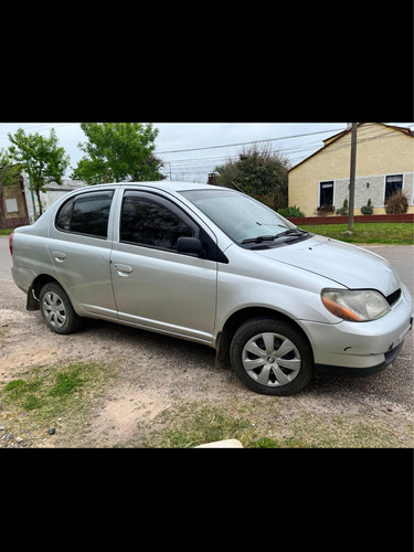 Toyota Yaris 1.5 Hb 5vel Mt