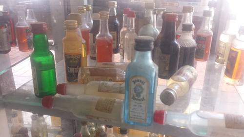 Pequeños Botellas De Licor Con Liquido X Unidad(tienda)