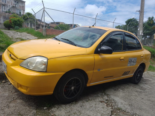 Taxi Kia Rio Stylus 2008