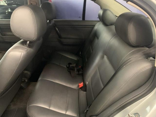 Vw Polo Sedan 1.6 Flex - Montes Car