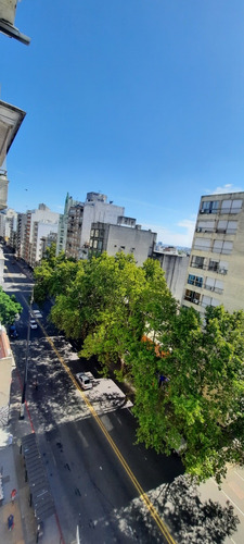 Imagen 13 de 15 de Oportunidad, Dueño Por 18 De Julio Casi Tres Cruces Al Frente,piso Alto,gran Vista,impecable,,