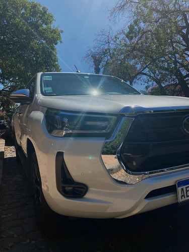 Imagen 3 de 25 de Toyota Hilux 2021 2.8 Cd Srx 177cv 4x4 At