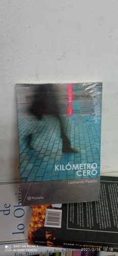 Libro Kilómetro Cero. Leonardo Padrón