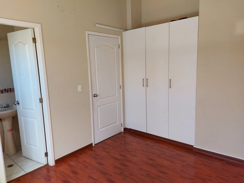 Imagen 5 de 9 de Oportunidad, Casa 2 Pisos, Comjunto Rivera 1 En Sangolqui