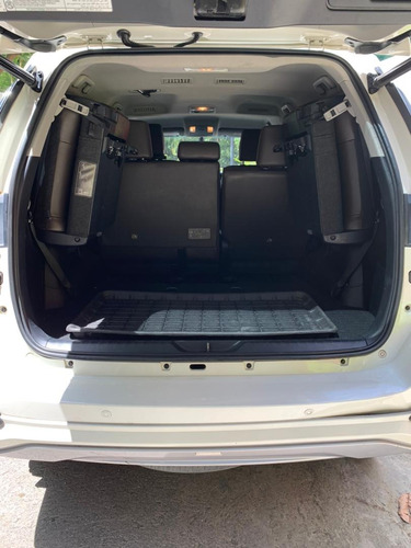 Imagen 3 de 18 de Toyota Fortuner 2018